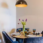 Ionian Hospitality & Appartamento *