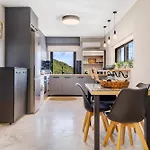 Ionian Hospitality & Appartamento *