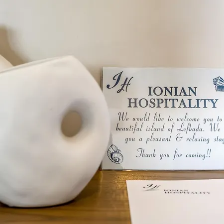 Ionian Hospitality & 尼基亚娜