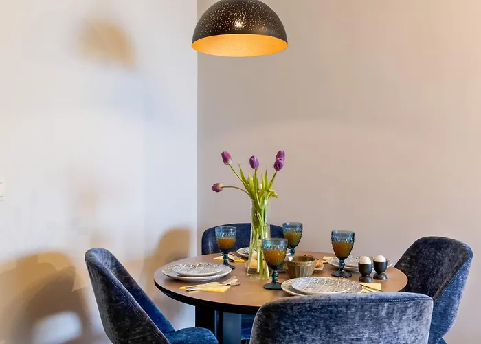 Ionian Hospitality & Daire *