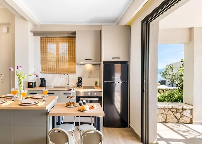 Daire Ionian Hospitality & *