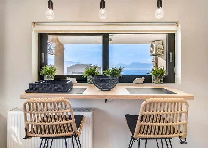Ionian Hospitality & Daire Nikiana