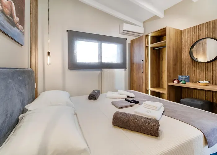 Ionian Hospitality & Daire Nikiana