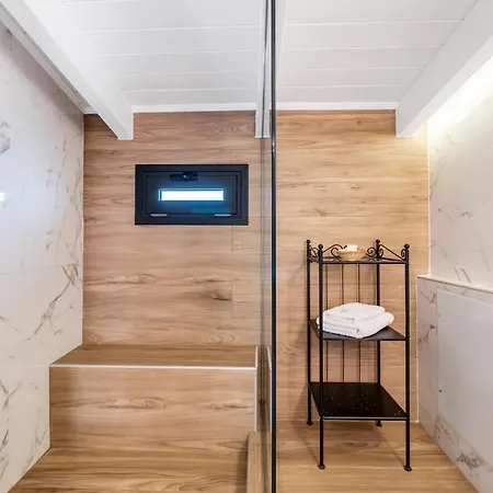 Ionian Hospitality & Apartmán