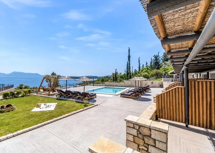 Апартаменты Ionian Hospitality & *
