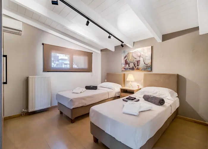 Апартаменты Ionian Hospitality & *
